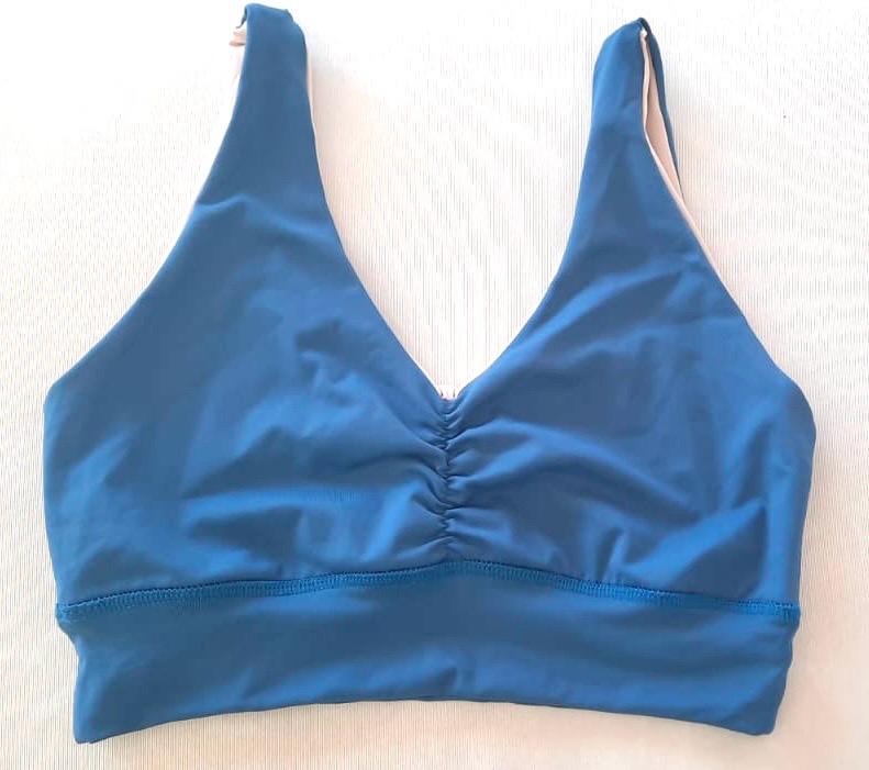 2. Top Azul esmeralda